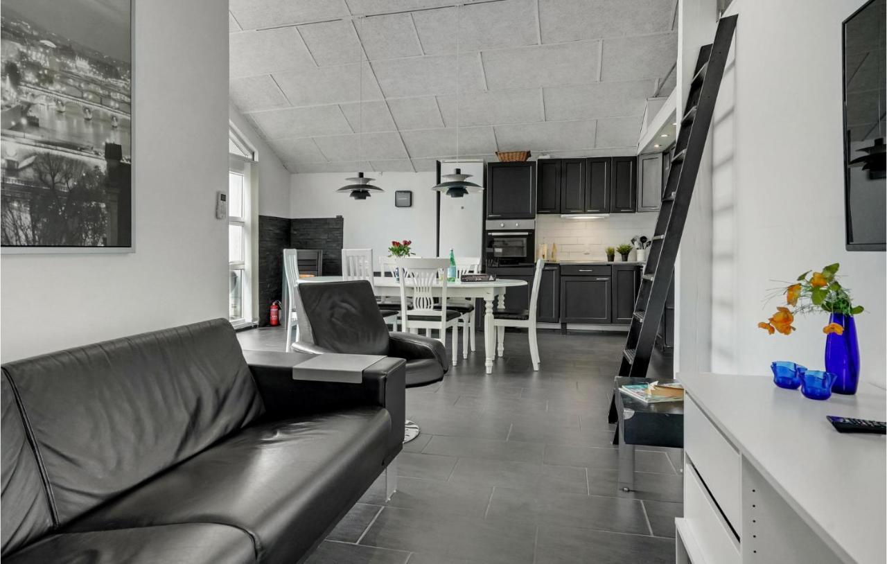 Beautiful Home In Borkop With Kitchen Buitenkant foto