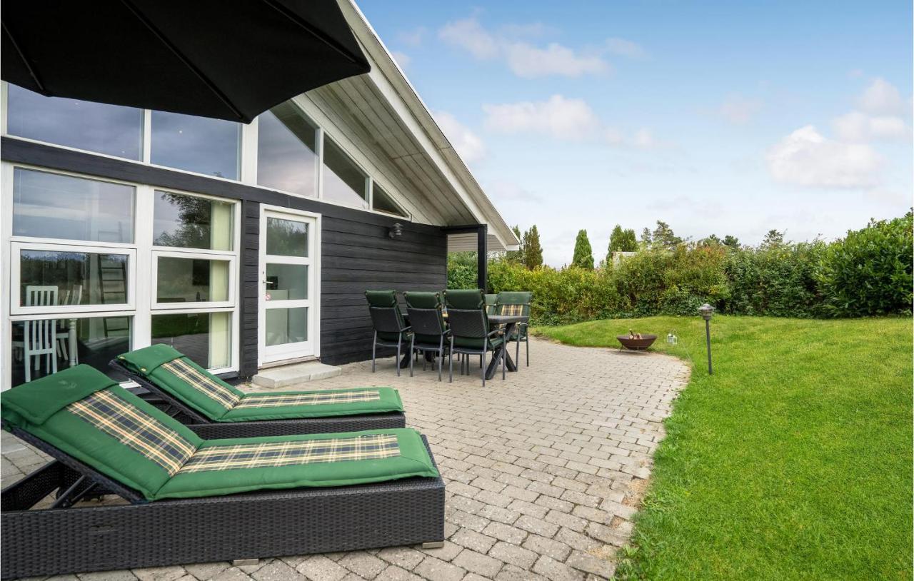 Beautiful Home In Borkop With Kitchen Buitenkant foto